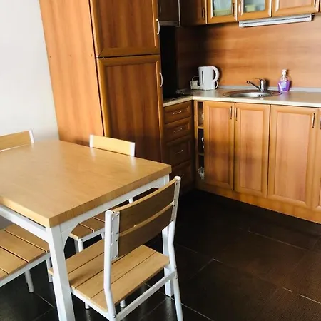 One Bedroom In Sunlight *